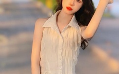 玩弄秘书的奶又大又软A片